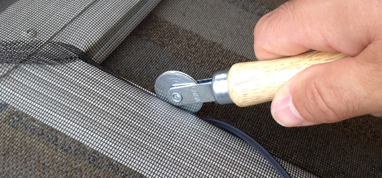 metal screen door repair in Hilmar-Irwin
